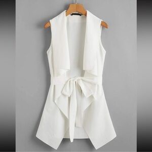 SHEIN White Sleeveless Vest